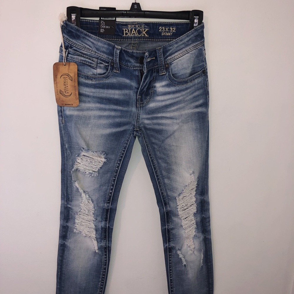 HOLIDAY SALE - NEVER WORN NWT Ripped Buckle Jeans